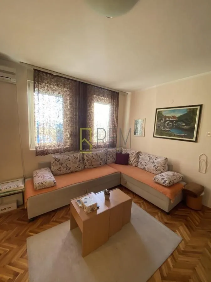 Prodaja, jednosoban stan, 36m², Blok 6, Podgorica