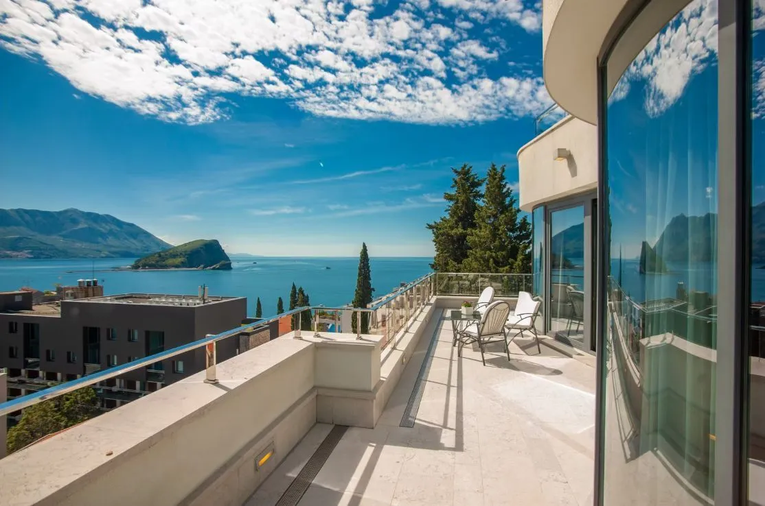 Rent, two bedroom apartment, 162m², Budva, Crna Gora