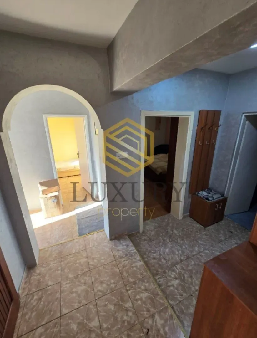 Rent, three bedroom apartment, 100m², Kakaricka Gora, Podgorica