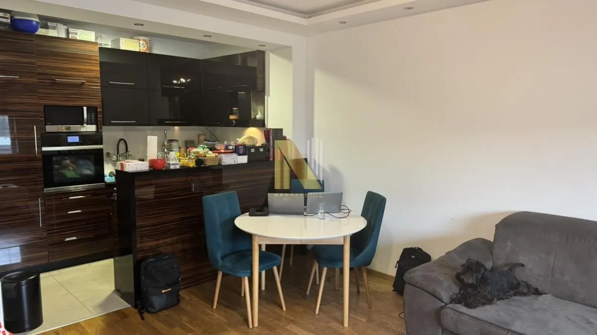 Prodaja, trosoban stan, 69m², Nova Detelinara, Novi Sad Sve Podlokacije