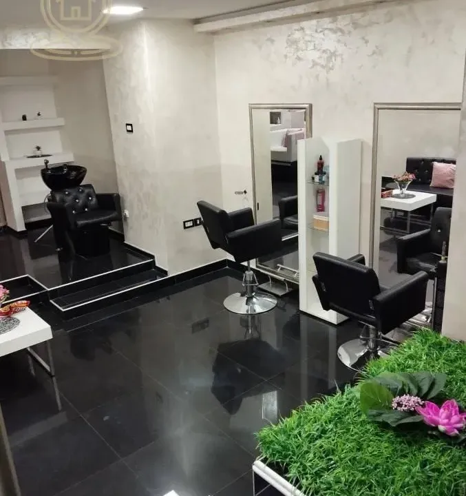 Izdavanje, poslovni prostor, 40m², Stari Grad, Beograd