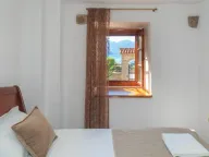 Rent, house, 292m², Kotor, Crna Gora - image 4