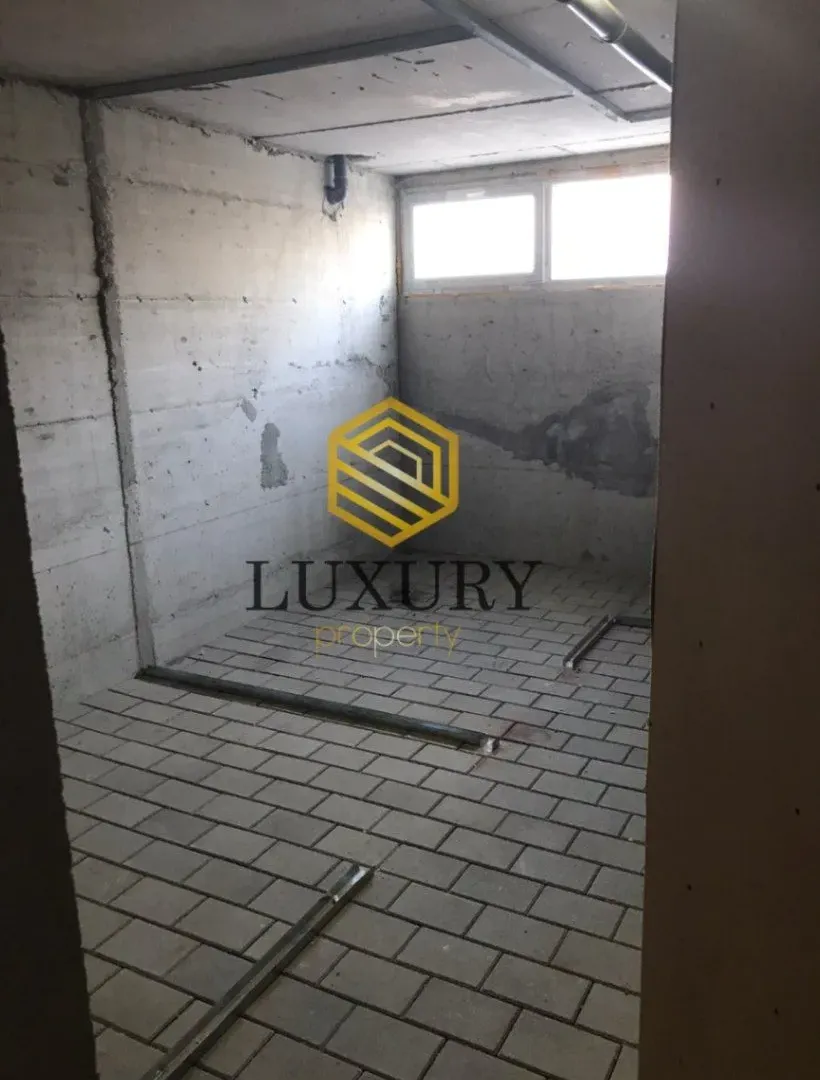 Rent, office space, 120m², Centar, Podgorica