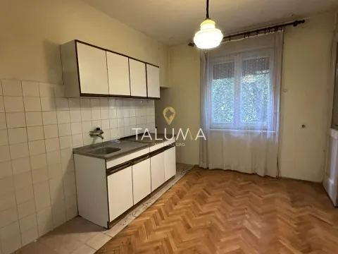 Prodaja, jednosoban stan, 40m², Pobrežje, Podgorica - image 1