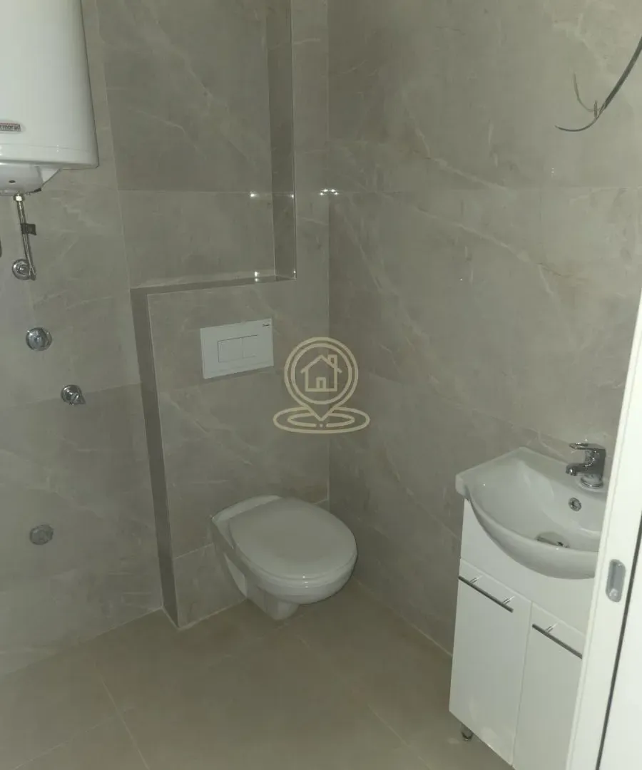 Prodaja, trosoban stan, 74m², Medijana, Niš