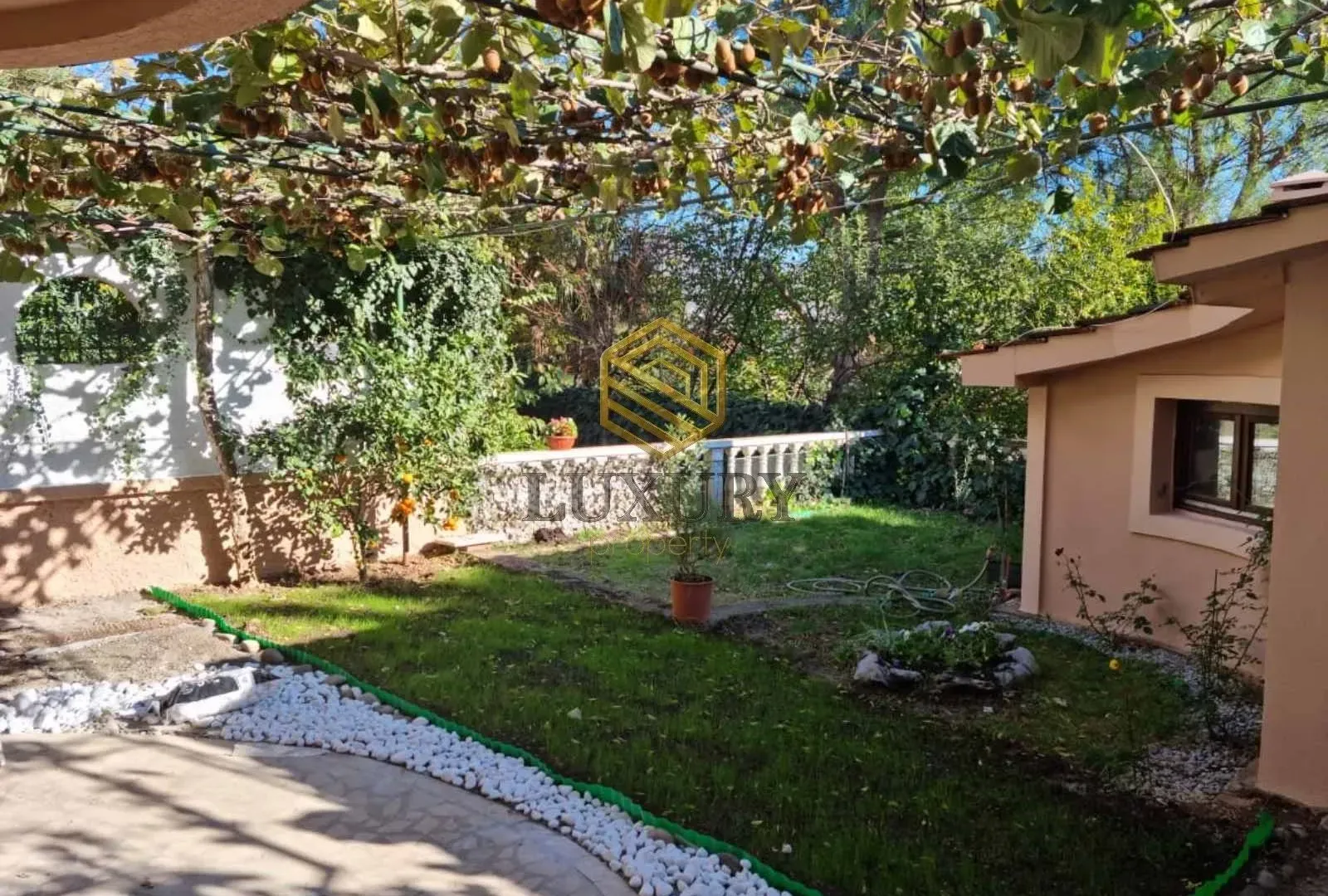 Izdavanje, kuća, 110m², Centar, Podgorica