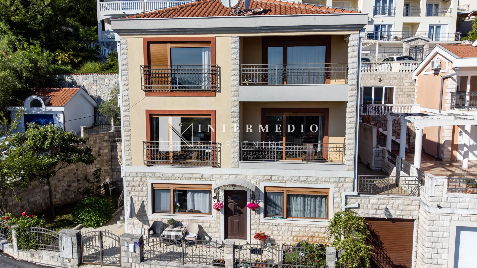 Prodaja, kuća, 227m², Zelenika, Herceg Novi