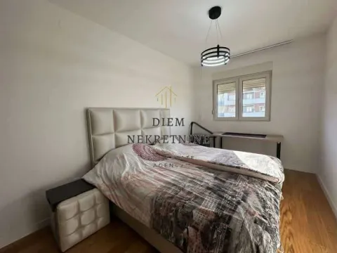 Izdavanje, dvosoban stan, 69m², Central Point, Podgorica - image 10