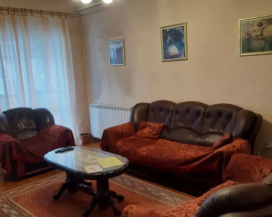 Prodaja, četvorosoban stan, 99m², Neimar, Vračar Sve Podlokacije