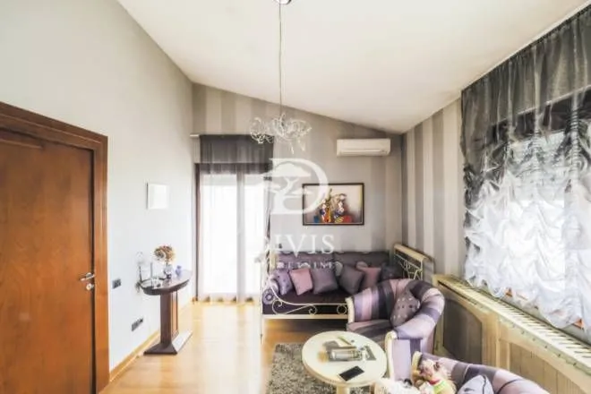 Sale, apartment, 250m², Cvetni Trg, Vračar Sve Podlokacije
