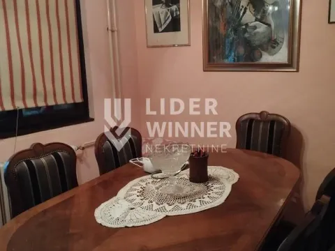 Prodaja, četvorosoban stan, 109m², Vračar Hram, Vračar Sve Podlokacije - image 4