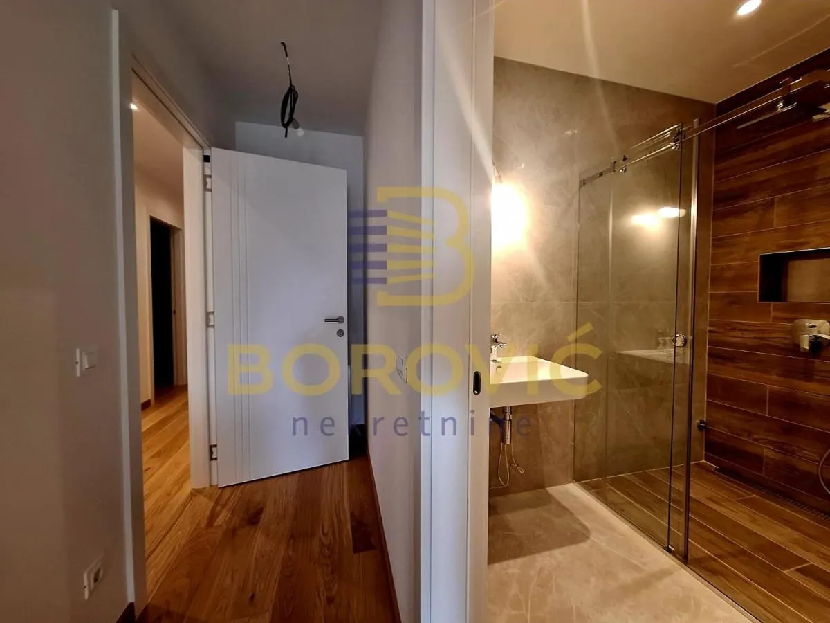 Sale, four bedroom apartment, 144m², Vračar Hram, Vračar Sve Podlokacije