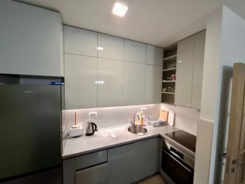 Izdavanje, jednosoban stan, 50m², City Kvart, Podgorica - image 5