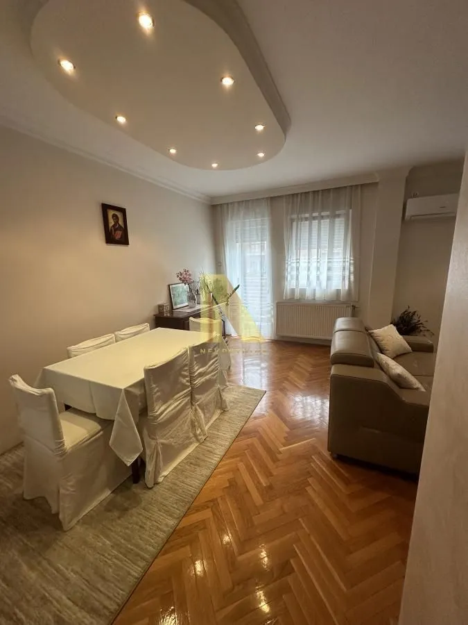 Prodaja, trosoban stan, 79m², Adamovićevo Naselje, Novi Sad Sve Podlokacije