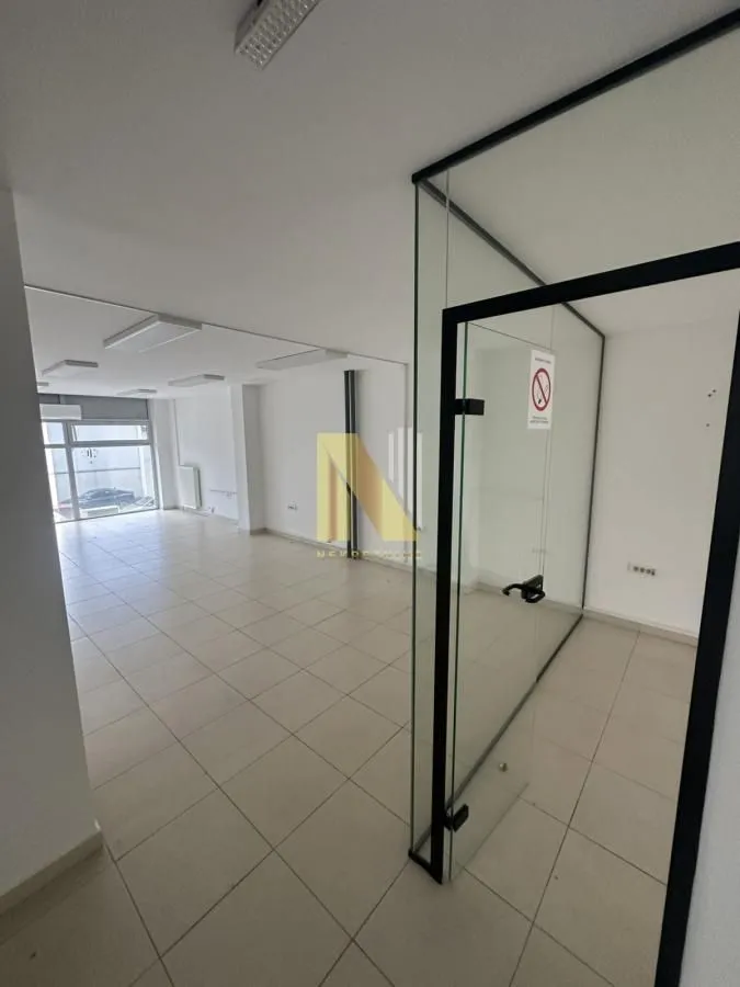 Rent, office space, 95m², Bulevar Evrope, Novi Sad Sve Podlokacije