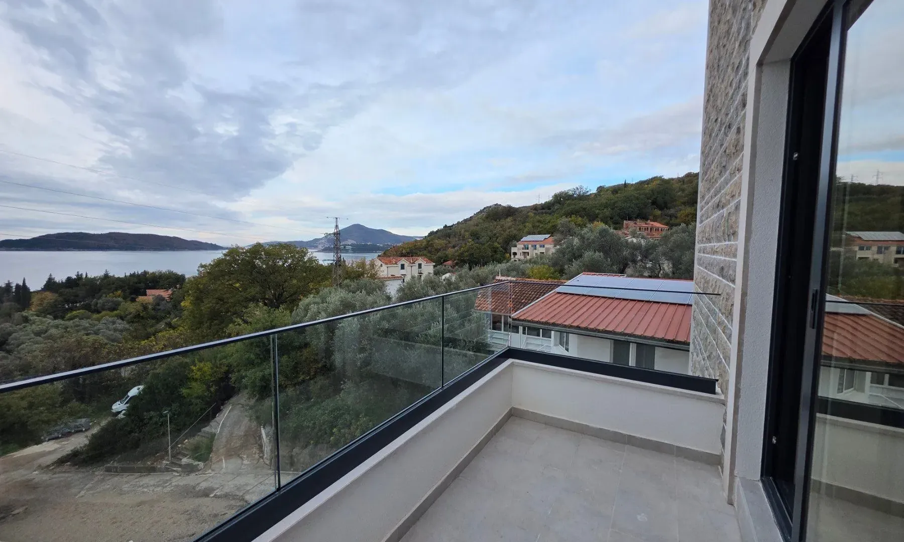 Sale, two bedroom apartment, 114m², Kamenovo, Budva