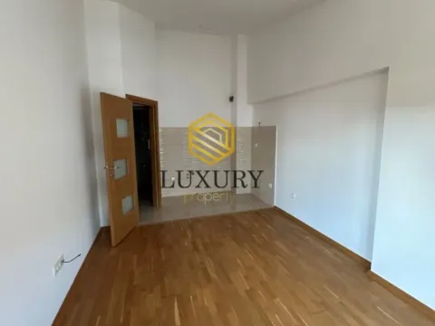 Prodaja, dvosoban stan, 60m², 1 maj, Podgorica - image 8