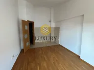 Prodaja, dvosoban stan, 60m2, 1 maj, Podgorica