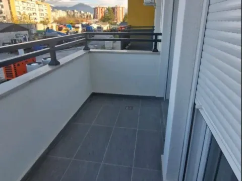 Prodaja, jednosoban stan, 44m², Pobrežje, Podgorica - image 2