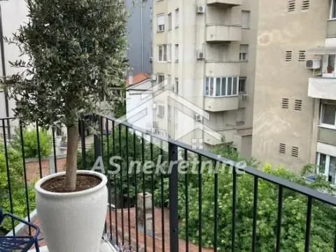 Izdavanje, dvosoban stan, 68m², Neimar, Vračar Sve Podlokacije - image 10