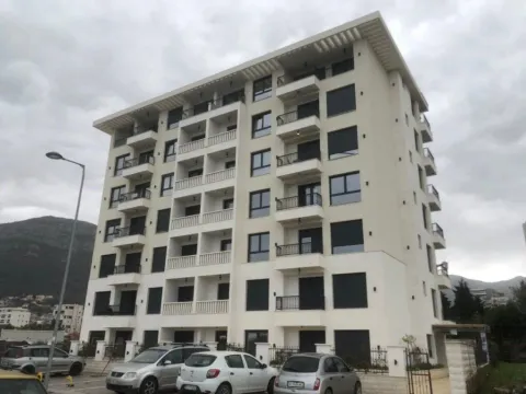 Sale, one bedroom apartment, 51m², Topolica, Bar