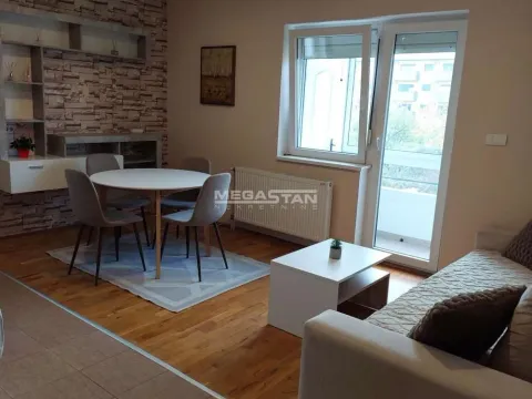 Izdavanje, dvosoban stan, 40m², Ledine, Beograd