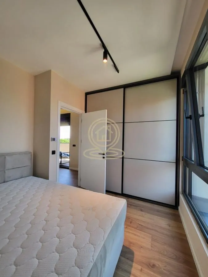 Izdavanje, trosoban stan, 83m², Olimp, Zvezdara Sve Podlokacije