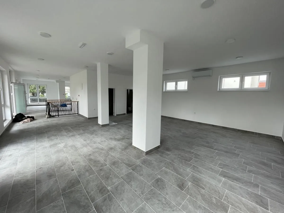 Rent, office space, 286m², Telep, Novi Sad Sve Podlokacije