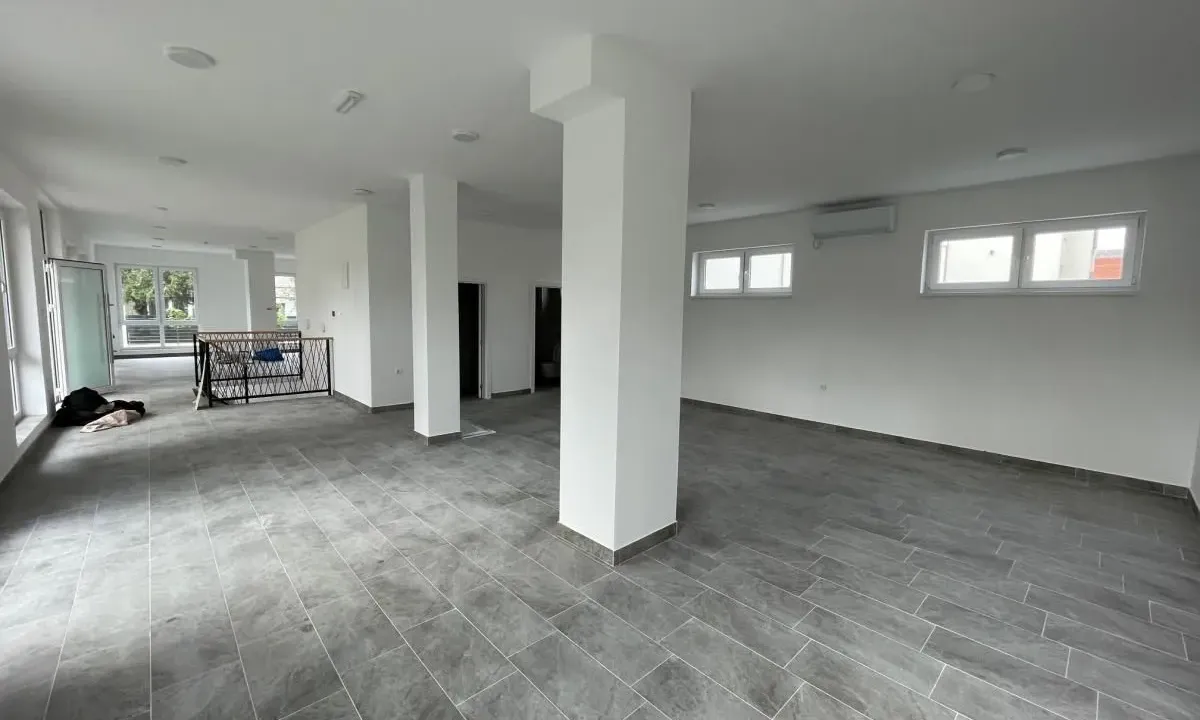 Rent, office space, 286m², Telep, Novi Sad Sve Podlokacije