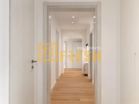 Prodaja, četvorosoban stan, 253m², Kotor, Crna Gora - image 24