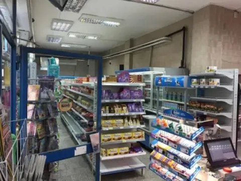 Izdavanje, poslovni prostor, 96m², Južni Bulevar, Vračar Sve Podlokacije