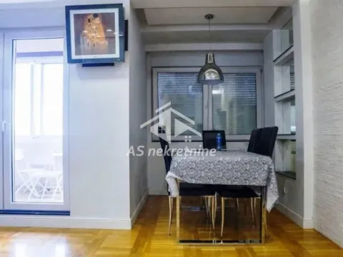 Izdavanje, trosoban stan, 82m², Filmski Grad, Beograd - image 3