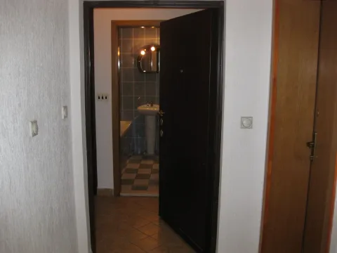 Rent, one bedroom apartment, 58m², Vezirov Most, Podgorica - image 6