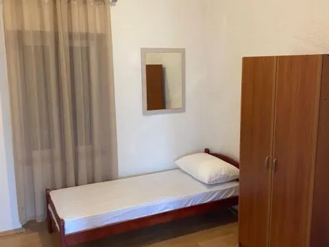 Izdavanje, kuća, 120m², Nalježići, Kotor - image 12