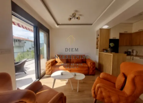 Izdavanje, dvosoban stan, 75m², Kalimanj, Tivat