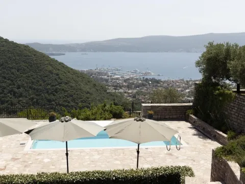 Prodaja, kuća, 293m², Tivat, Crna Gora - image 21