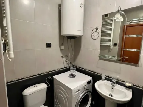 Izdavanje, jednosoban stan, 54m², Krivi Most, Podgorica - image 10