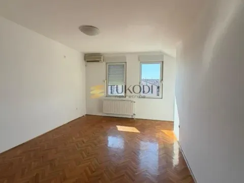 Sale, four bedroom apartment, 120m², Stari grad, Novi Sad - image 12