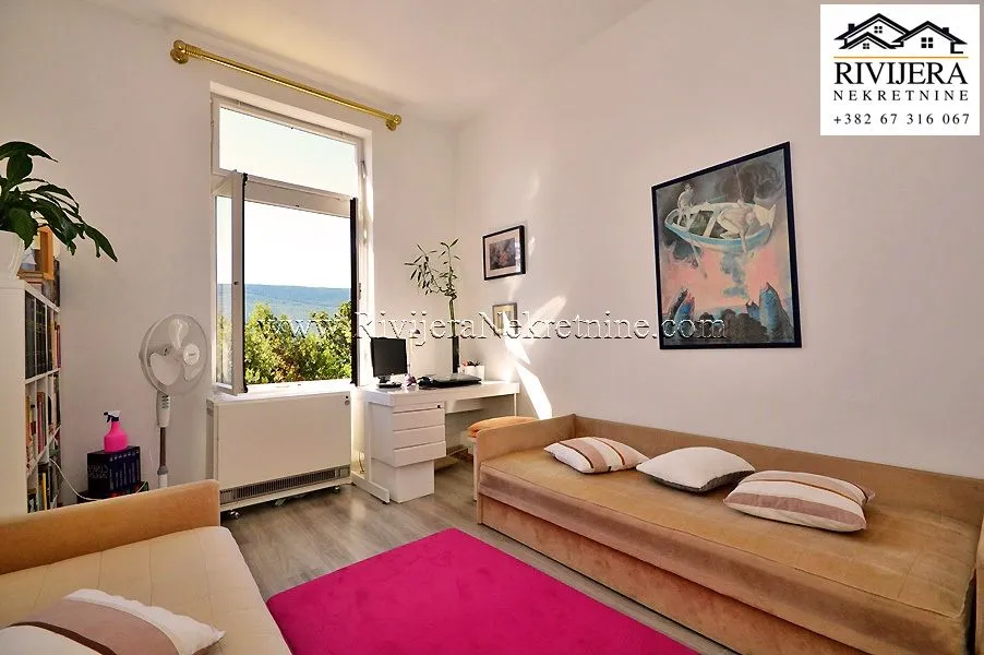 Prodaja, četvorosoban stan, 177m², Centar, Herceg Novi