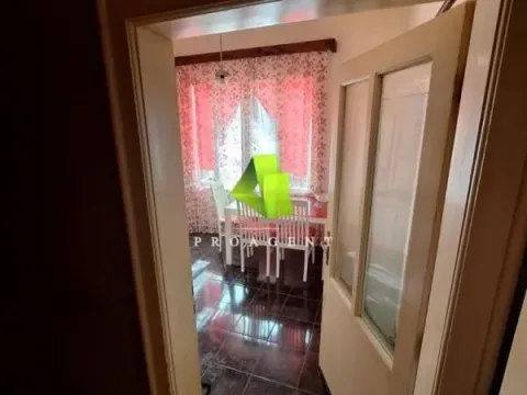 Izdavanje, poslovni prostor, 70m², Pantelej, Niš - image 8