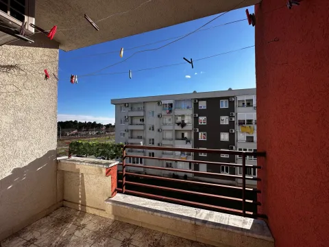 Rent, one bedroom apartment, 45m², Tuški Put, Podgorica - image 9