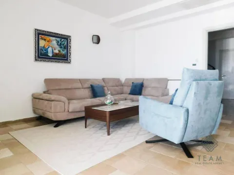 Rent, house, 140m², Reževići, Budva - image 2