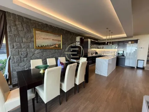 Prodaja, kuća, 318m², Sremska Kamenica, Petrovaradin - image 10