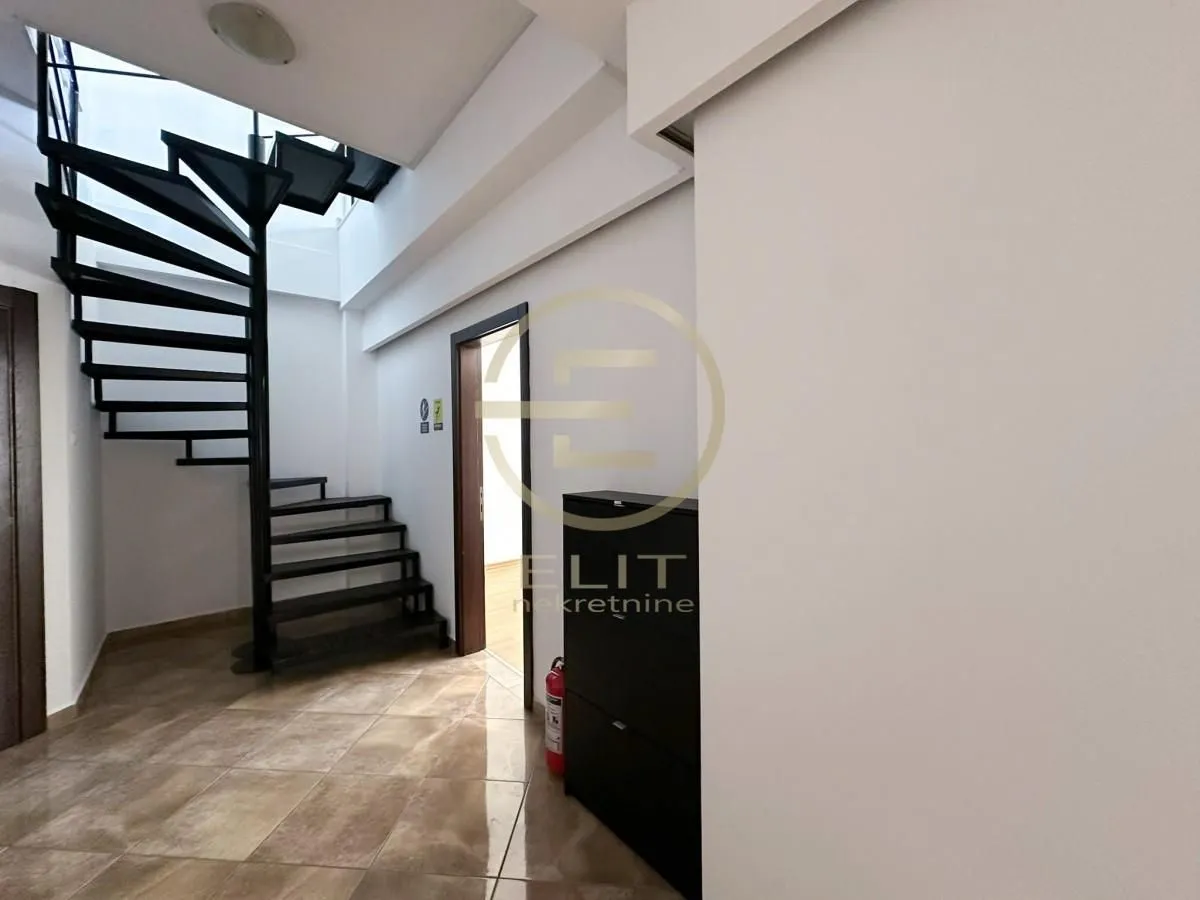 Rent, office space, 312m², Bulevar Oslobodjenja, Novi Sad Sve Podlokacije