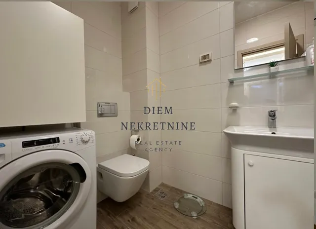 Izdavanje, dvosoban stan, 68m², City Kvart, Podgorica