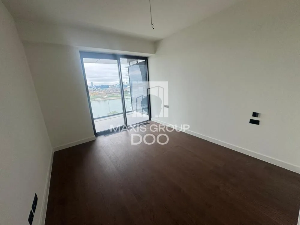 Prodaja, dvosoban stan, 80m², Savski Venac, Beograd