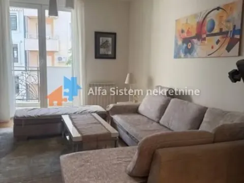 Izdavanje, trosoban stan, 106m², Vračar Hram, Vračar Sve Podlokacije - image 2