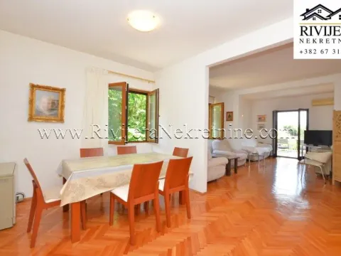 Prodaja, trosoban stan, 106m², Centar, Herceg Novi - image 2
