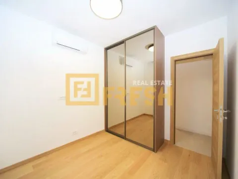 Izdavanje, trosoban stan, 104m², City Kvart, Podgorica - image 10