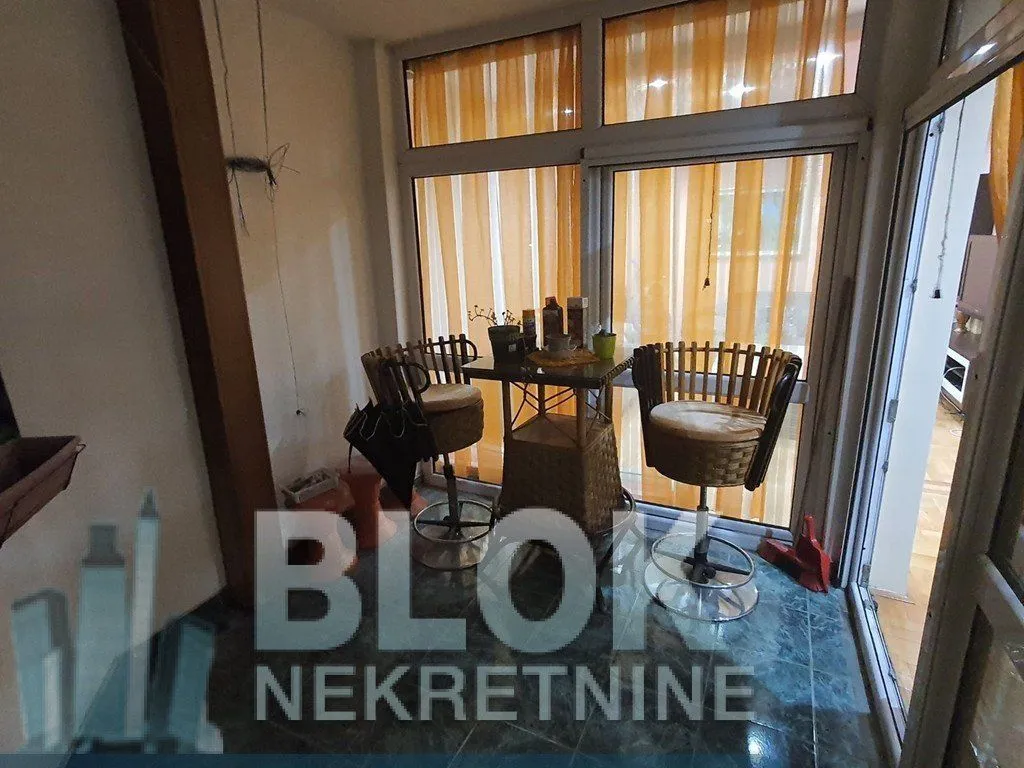 Izdavanje, dvosoban stan, 63m², Blok 6, Podgorica